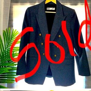 Gray Blazer with Shoulder-padded